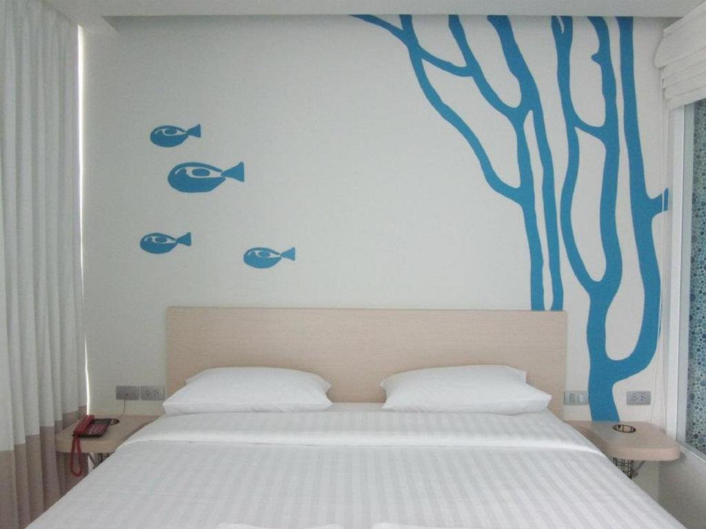 R-Con Blue Ocean Hotel Pattaya Room photo